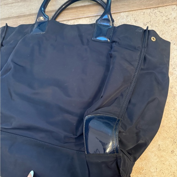 Tory Burch Ella Tote in Patent Navy - Picture 4 of 8